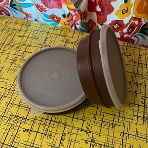 Vintage Tupperware 6” bowls